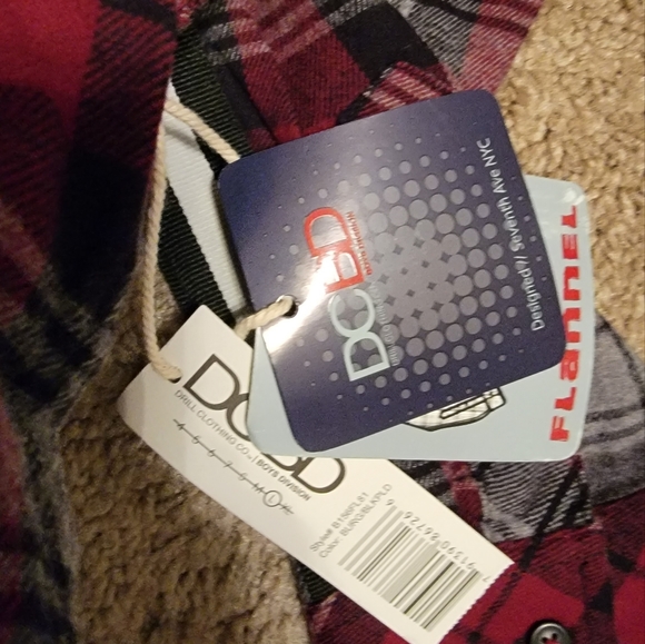 NWT Drill Clothing Co Boys Division L 14 16 Red Button Up Shirt w/ black/white - Picture 4 of 4